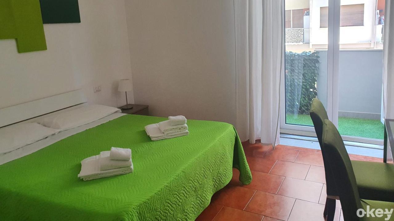 Primo Piano Guesthouse - Bari Policlinico المظهر الخارجي الصورة