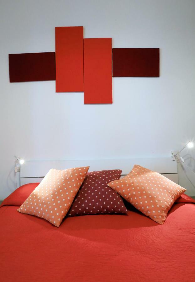 Primo Piano Guesthouse - Bari Policlinico المظهر الخارجي الصورة